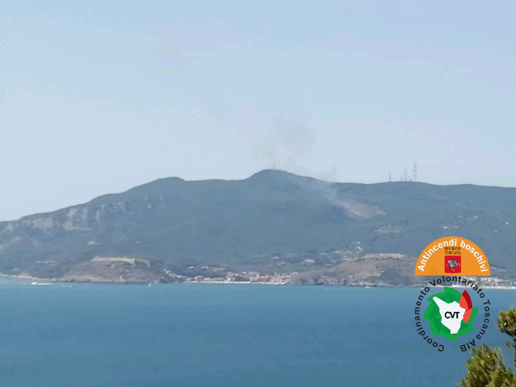 Immagine Fiamme all'Argentario, in arrivo due elicotteri regionali